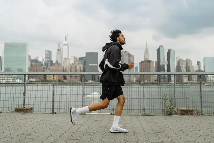 How to choose the perfect running gear for every season